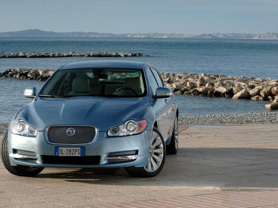  Jaguar XF Diesel S 2009 года  (фото 74 из 82)